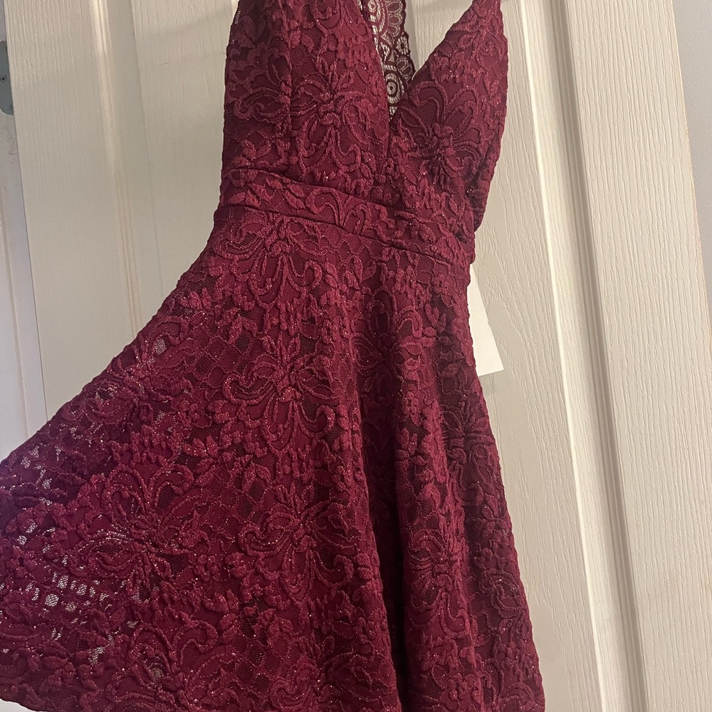 Women's Burgundy Lace V-Neck Dress